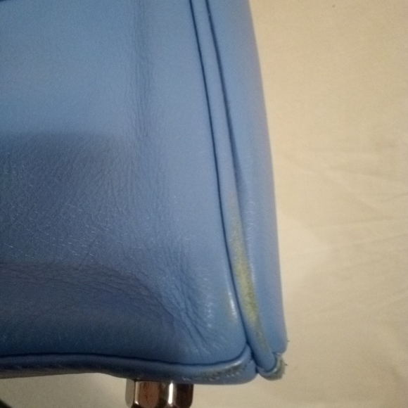 Rebecca Minkoff Baby Blue Periwinkle Avery Crossbody Bag - Picture 15 of 16